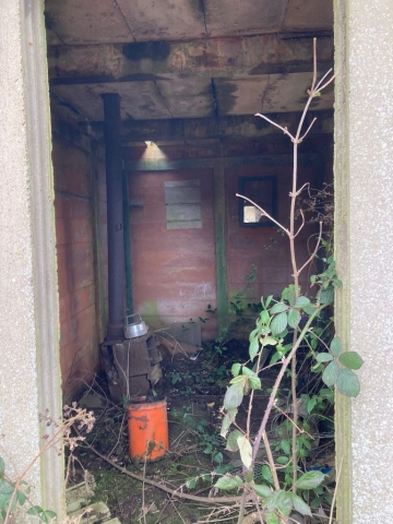 Plate layers hut
